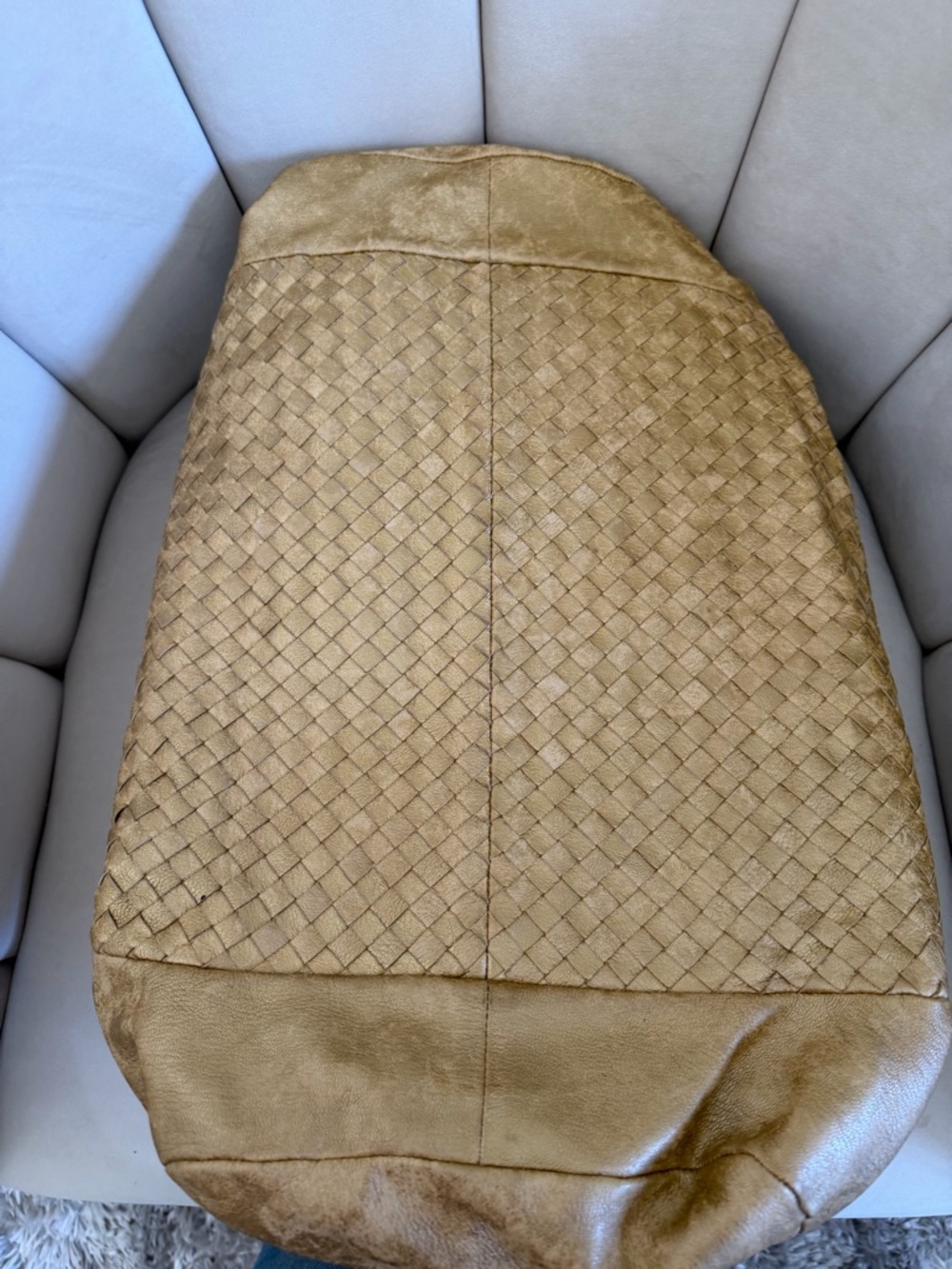 Bottega Veneta Metallic Gold Leather 
Intrecciato Hobo Woven Handbag Purse Bag - Picture 10 of 17